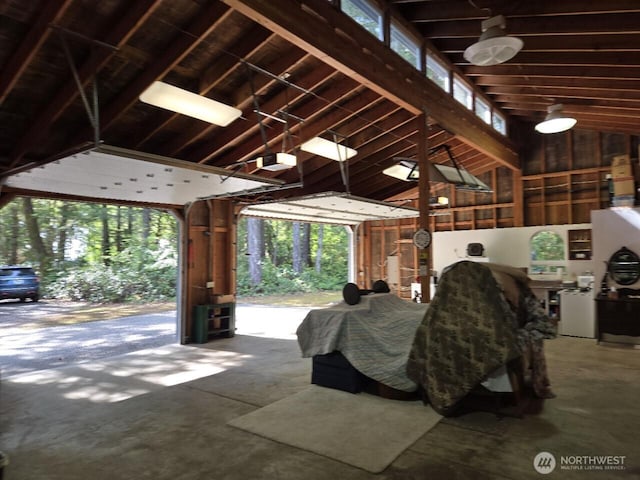 80 E Tamarack Ln, Shelton, WA 98584 - garage featuring a garage door opener