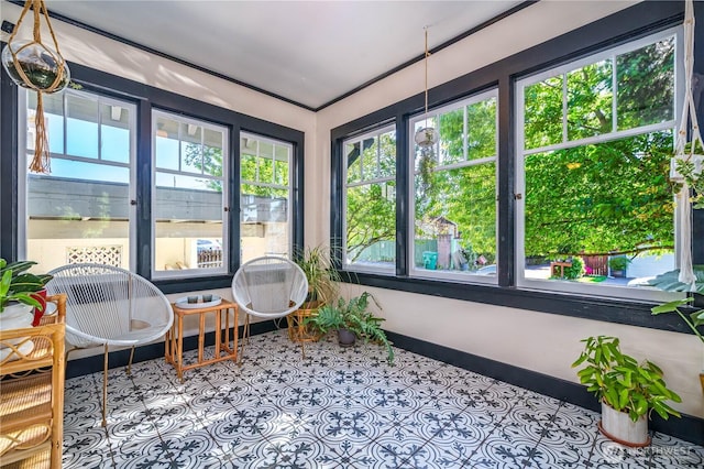 9316 7th Ave S, Seattle, WA 98108 - sunroom / solarium with healthy amount of natural light and tile patterned floors