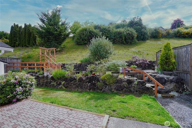 2820 V Ct SE, Auburn, WA 98002 - view of yard featuring a patio area