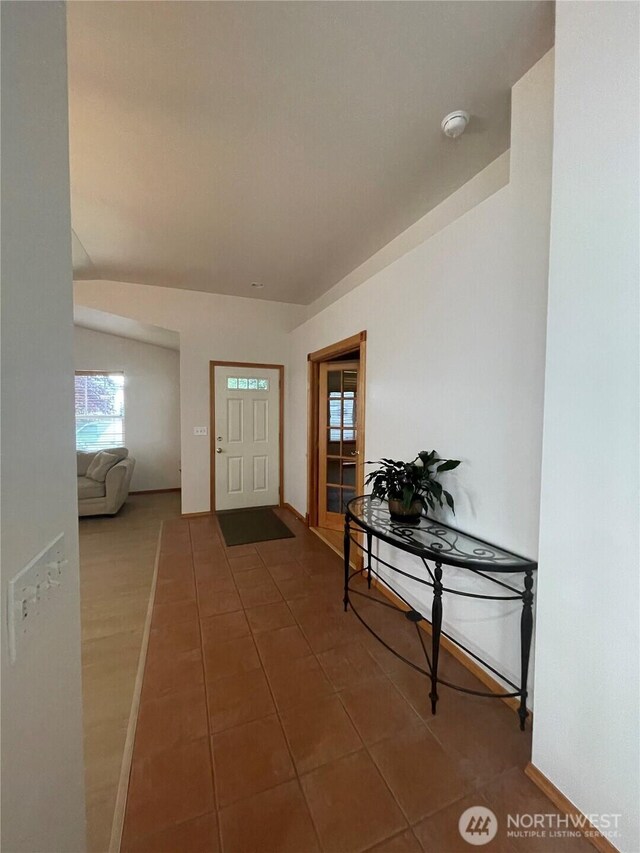 2820 V Ct SE, Auburn, WA 98002 - foyer with tile patterned floors