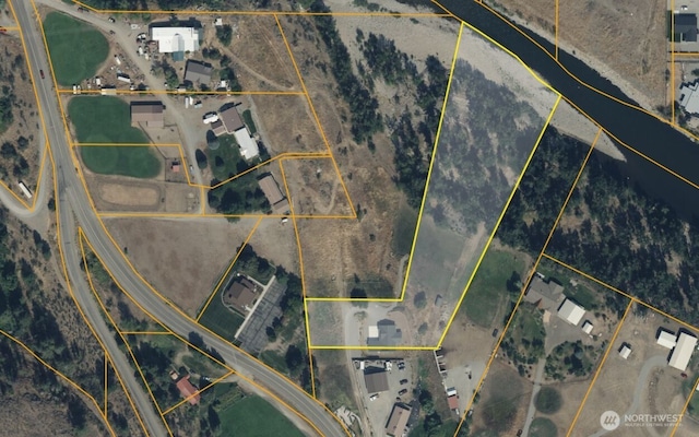 3 Kingfisher Rd, Twisp, WA 98856 - aerial map of property and surrounding area with property parcel outlined