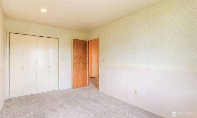 703 Tanarae Pl, Yakima, WA 98908 - unfurnished bedroom featuring carpet flooring, a closet, and recessed lighting