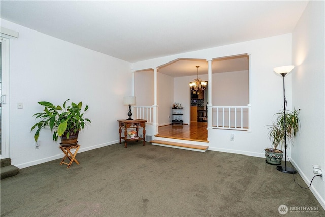 4025 Somerset Ln, Kent, WA 98032 - unfurnished room featuring a chandelier, carpet floors, and baseboards