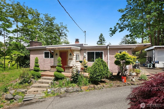 7431 S 132nd St, Seattle, WA 98178 - ranch-style house with a chimney