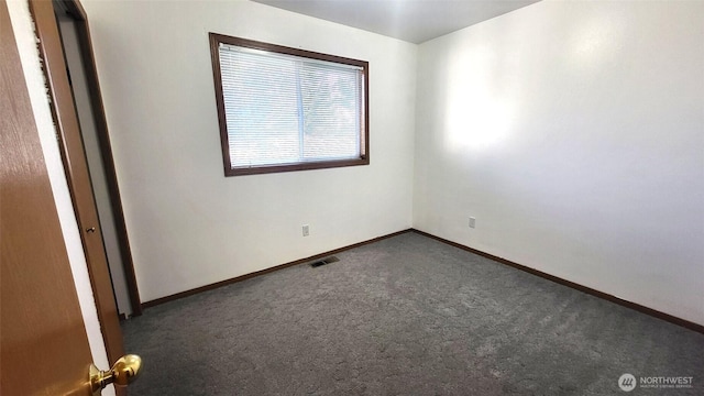 390 4th Ave SE, Ephrata, WA 98823 - unfurnished room with carpet flooring and baseboards