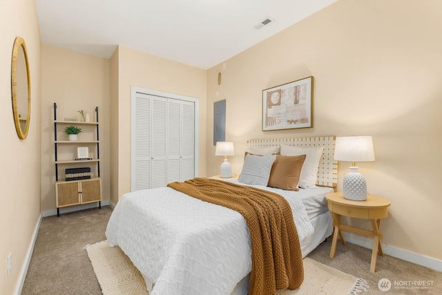 1214 NE 98th St, Seattle, WA 98115 - bedroom featuring carpet, a closet, and baseboards