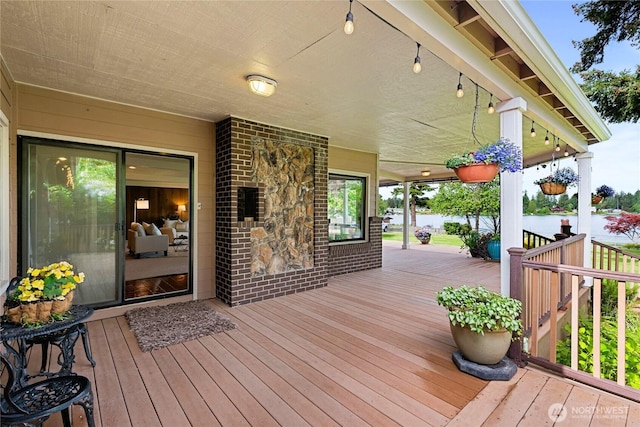 16801 Lakeside Dr S, Spanaway, WA 98387 - view of porch