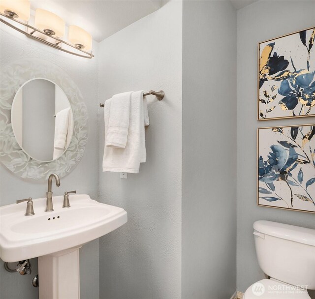 14819 1st Ave NE, Duvall, WA 98019 - half bath featuring toilet and a sink