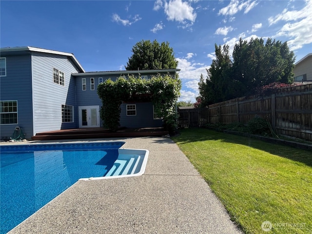 1516 4th St, Wenatchee, WA 98801 - view of swimming pool with french doors and a patio