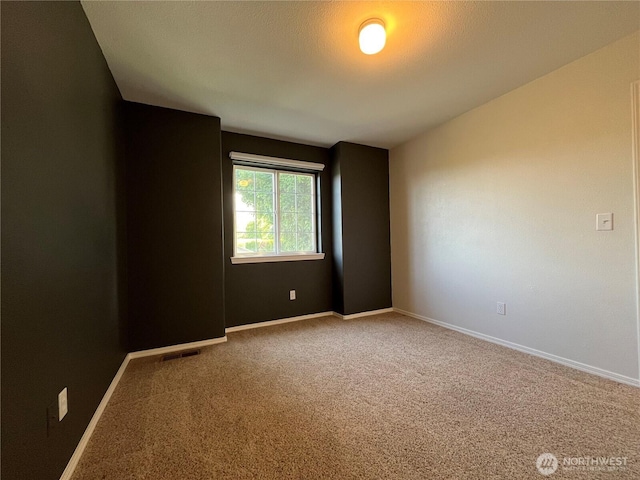 1516 4th St, Wenatchee, WA 98801 - carpeted empty room with baseboards