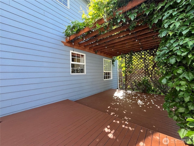 1516 4th St, Wenatchee, WA 98801 - view of wooden deck