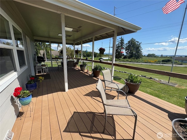 851 Heichel Rd, Camano Island, WA 98282 - porch with a yard