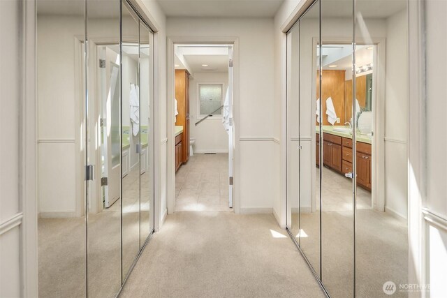 1211 6th Pl S, Edmonds, WA 98020 - hall featuring light carpet and baseboards