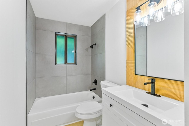 5410 240th St SW, Mountlake Terrace, WA 98043 - full bathroom with vanity and shower / bath combination