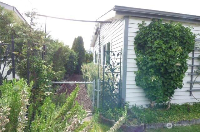 716 Dennis St SE Unit 48, Tumwater, WA 98501 - view of side of home