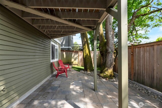 1126 24th Ave, Seattle, WA 98122 - fenced backyard with a patio