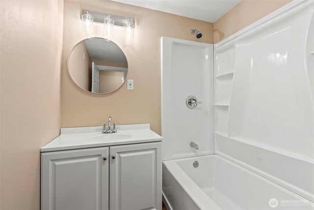 2914 Columbia Heights Rd, Longview, WA 98632 - full bath with vanity and bathtub / shower combination