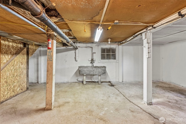 2914 Columbia Heights Rd, Longview, WA 98632 - unfinished basement with a sink