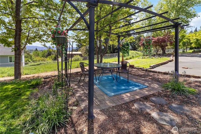 2337 W Castleman St, Longview, WA 98632 - view of patio with a pergola and outdoor dining space