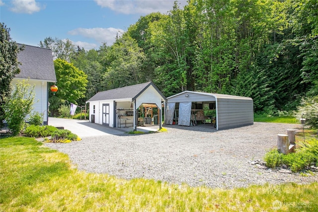 1933 Valleybrook Ln, Bellingham, WA 98229 - view of front of home featuring an outdoor structure