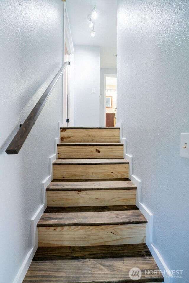 306 Belmont Ave, Moses Lake, WA 98837 - view of stairway