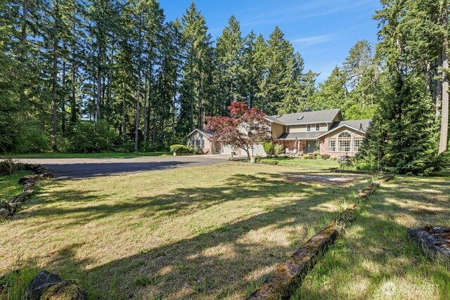 5990 6th Ave SE, Lacey, WA 98503 - view of grassy yard featuring driveway