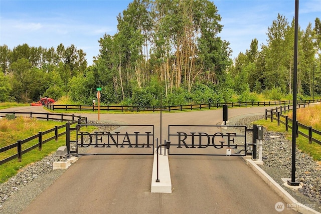5712 Denali Ln, Bellingham, WA 98226 - view of gate