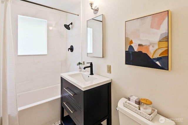 1256 NE 188th St, Shoreline, WA 98155 - bathroom featuring toilet, vanity, and shower / tub combo with curtain
