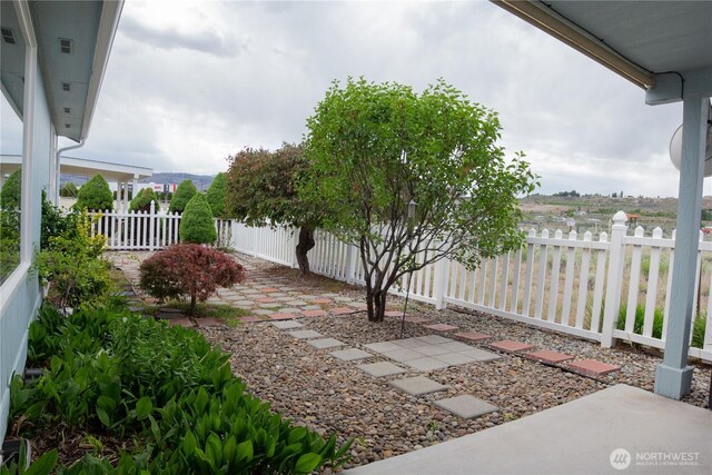 6 Laguna Pl W, Omak, WA 98841 - view of patio / terrace