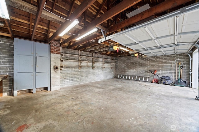 2416 Broadway, Bellingham, WA 98225 - view of garage