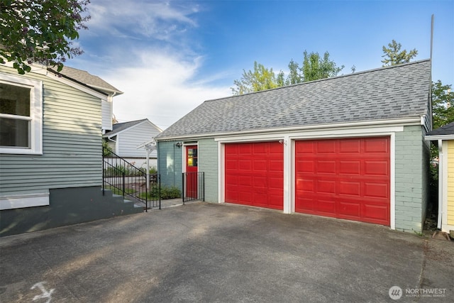 2416 Broadway, Bellingham, WA 98225 - view of detached garage