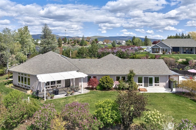 190 Twin Peaks Rd, Selah, WA 98942 - view from above of property with a mountain backdrop