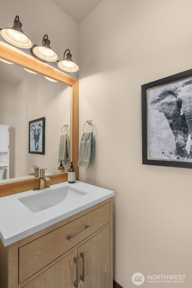 3007 Belmonte Ln, Everett, WA 98201 - bathroom with vanity