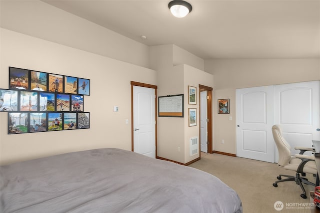 3007 Belmonte Ln, Everett, WA 98201 - carpeted bedroom with lofted ceiling and baseboards