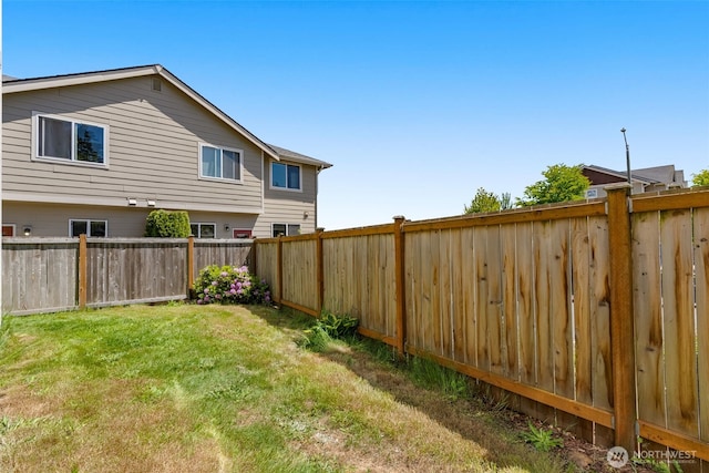 3007 Belmonte Ln, Everett, WA 98201 - view of yard