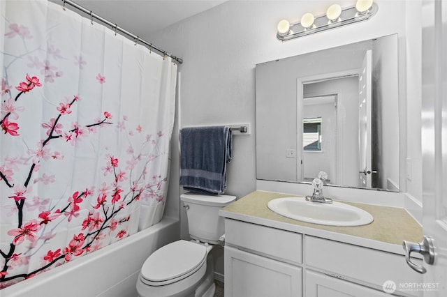 3016 97th Pl SE, Everett, WA 98208 - bathroom featuring vanity, shower / bath combo, and toilet