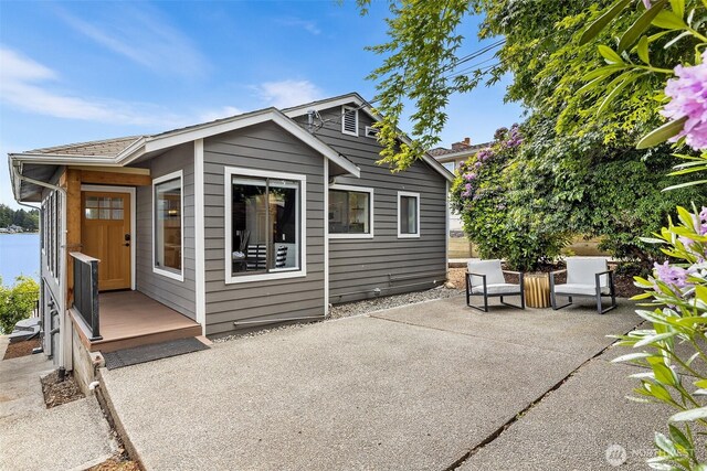 26736 138th Pl SE, Kent, WA 98042 - back of property featuring a patio area