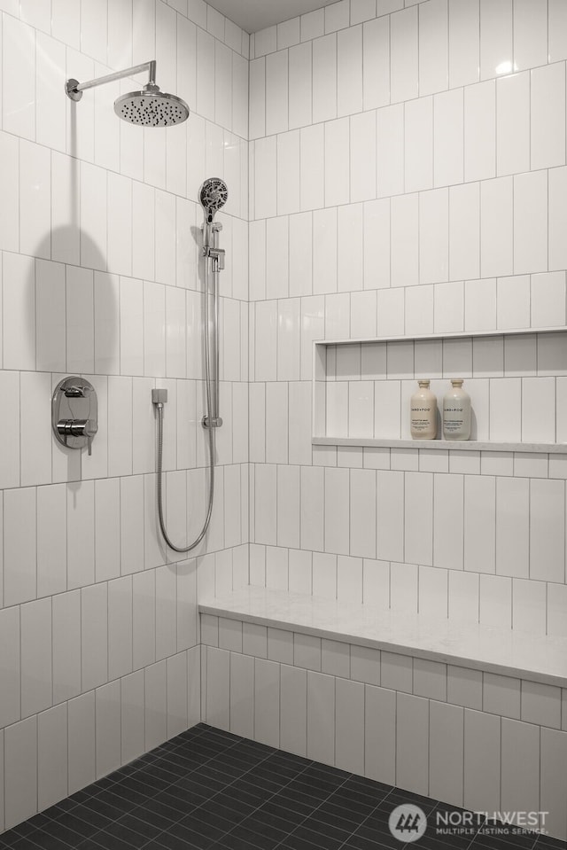 12833 NE 91st St, Kirkland, WA 98033 - full bathroom with a tile shower and pet washing area