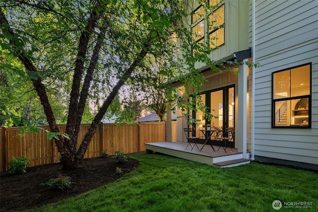 12833 NE 91st St, Kirkland, WA 98033 - view of yard featuring a wooden deck