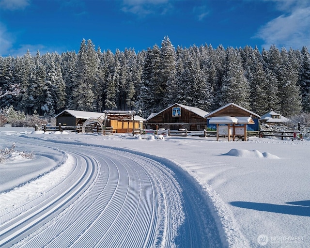 30 Symphony Ct, Cle Elum, WA 98922 - exterior space featuring a wooded view