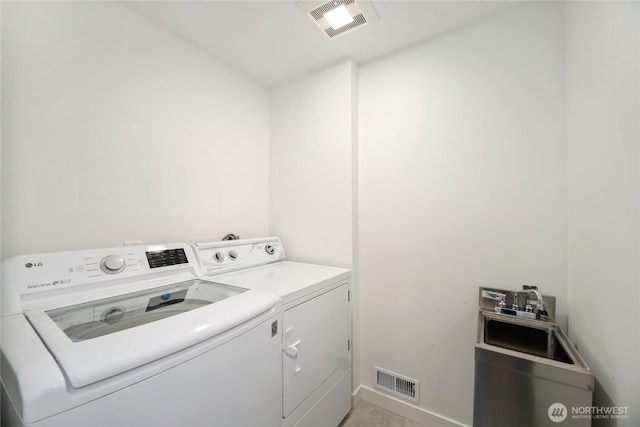 3908 NE 103rd St, Seattle, WA 98125 - laundry room with independent washer and dryer and baseboards