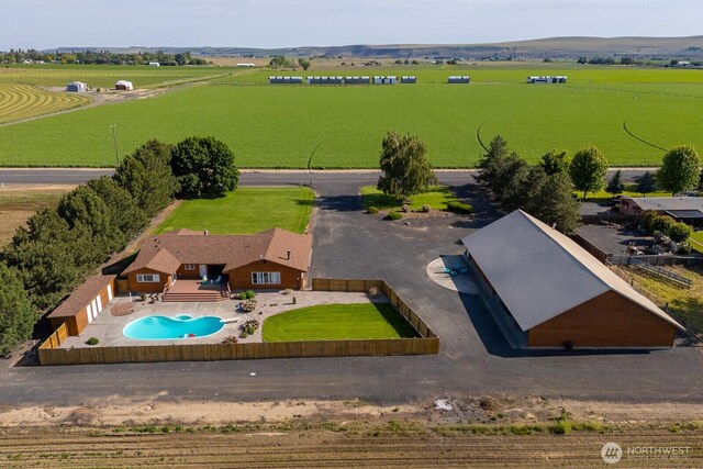 710 S Mckinney Rd, Othello, WA 99344 - view of rural area featuring a pool