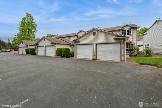 10923 63rd St E, Puyallup, WA 98372 - view of traditional home