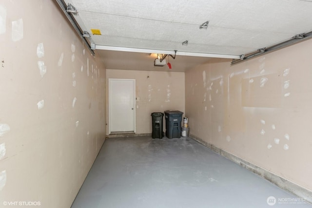 10923 63rd St E, Puyallup, WA 98372 - garage with a garage door opener