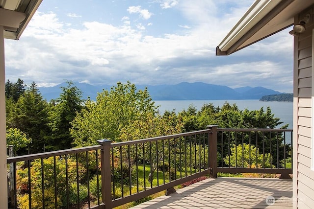 12289 Seabeck Hwy NW, Seabeck, WA 98380 - balcony featuring a water and mountain view