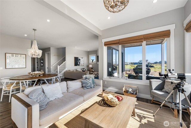 1401 S Cohasset Crst, Westport, WA 98595 - living room featuring a chandelier, plenty of natural light, recessed lighting, and wood finished floors