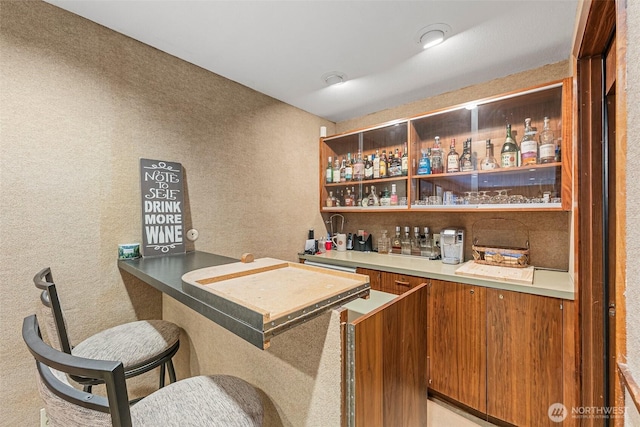 9138 Edgewater Dr SW, Lakewood, WA 98499 - view of indoor bar