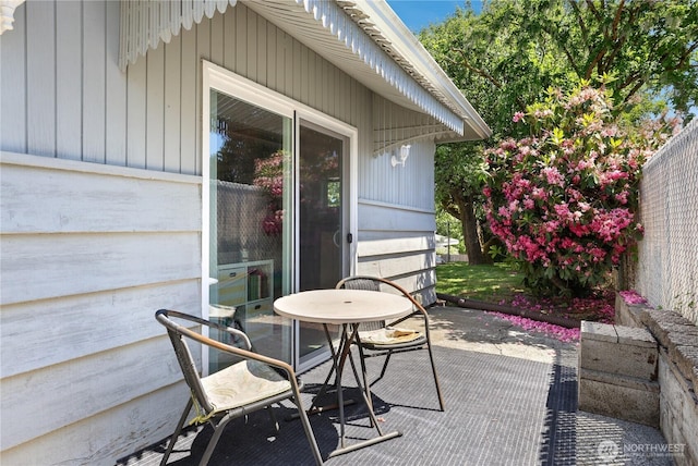 4325 E B St, Tacoma, WA 98404 - view of patio