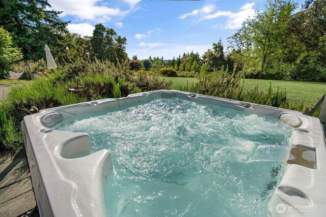 26742 94th Ave SW, Vashon, WA 98070 - view of pool featuring a hot tub and a lawn