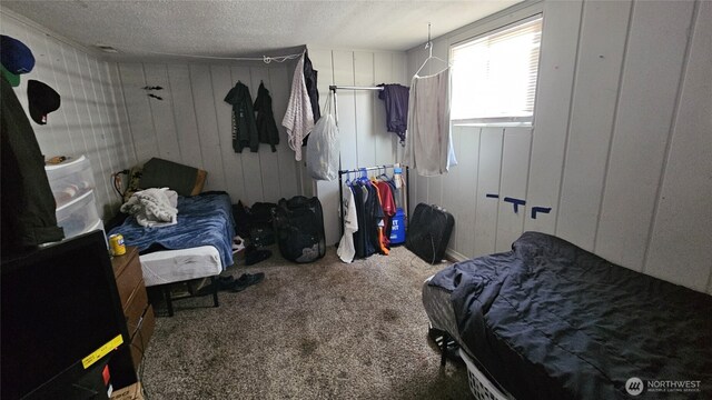 947 19th Ave, Longview, WA 98632 - bedroom with carpet and a textured ceiling